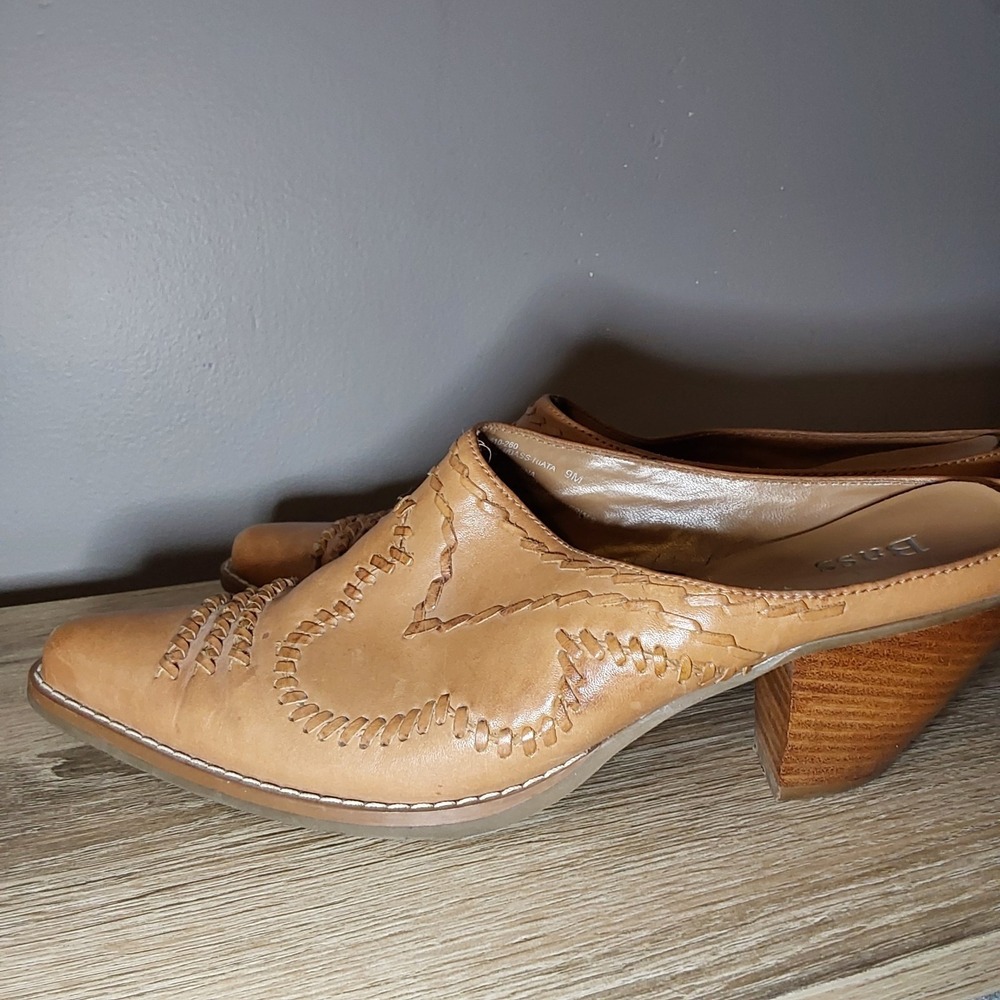 Bass Woman's Western Slip-on‎ Clogs Lacing Detail Stacked Heel Size 9M